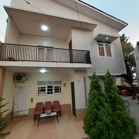 Hotel Kost Carmelia Syariah Baranangsiang Bogor Zewnętrze zdjęcie
