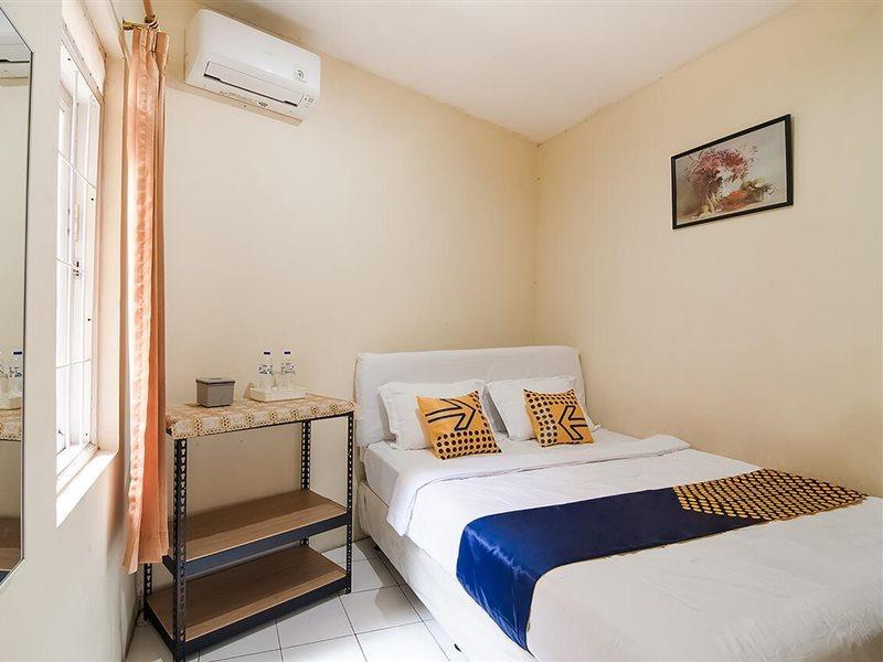 Hotel Kost Carmelia Syariah Baranangsiang Bogor Zewnętrze zdjęcie