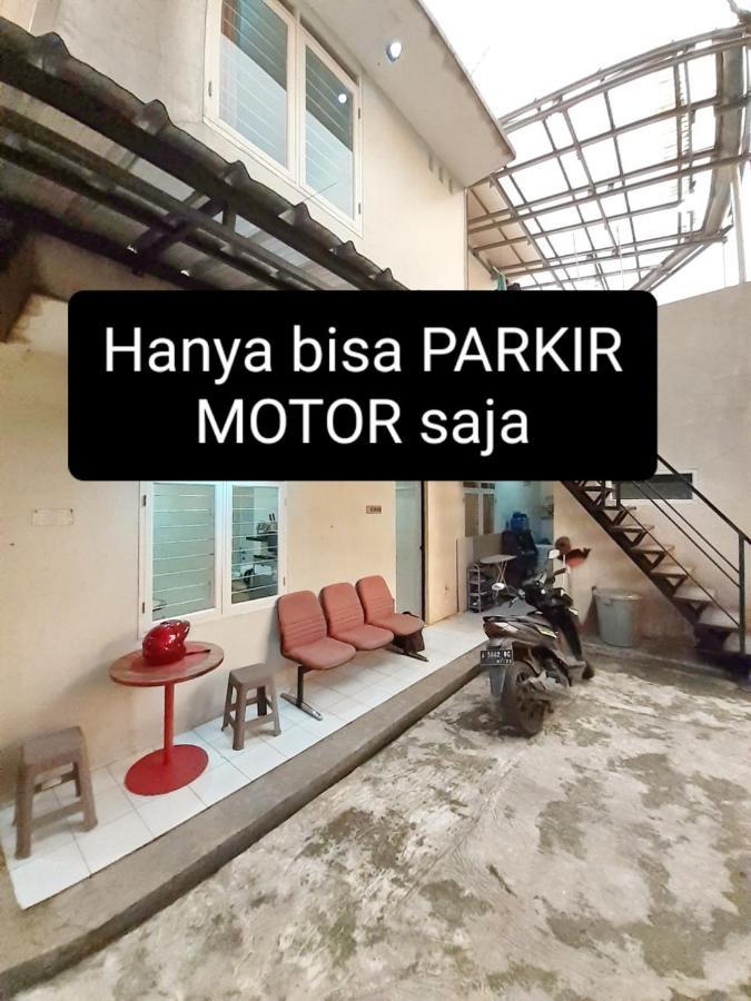 Hotel Kost Carmelia Syariah Baranangsiang Bogor Zewnętrze zdjęcie