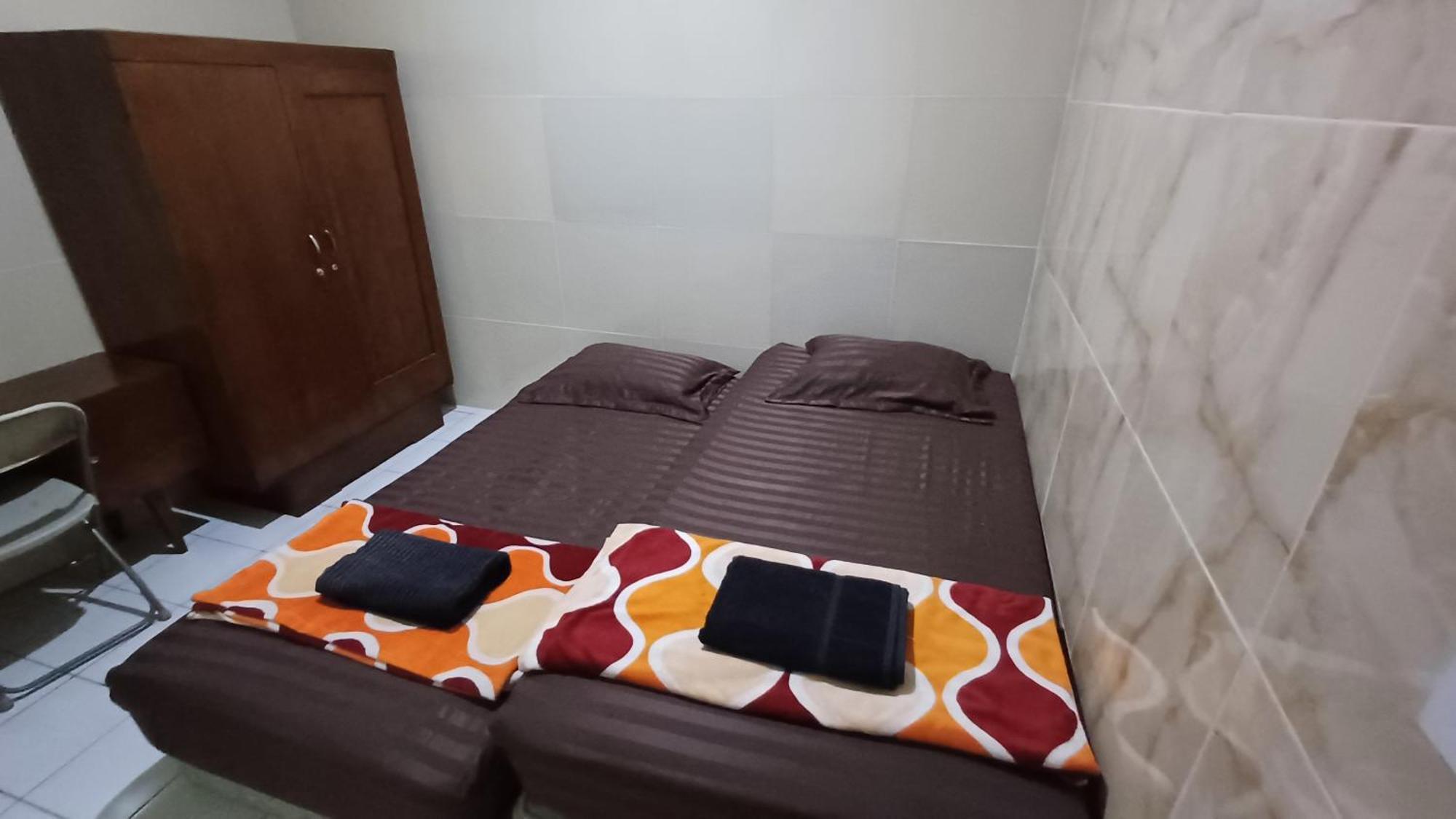 Hotel Kost Carmelia Syariah Baranangsiang Bogor Zewnętrze zdjęcie
