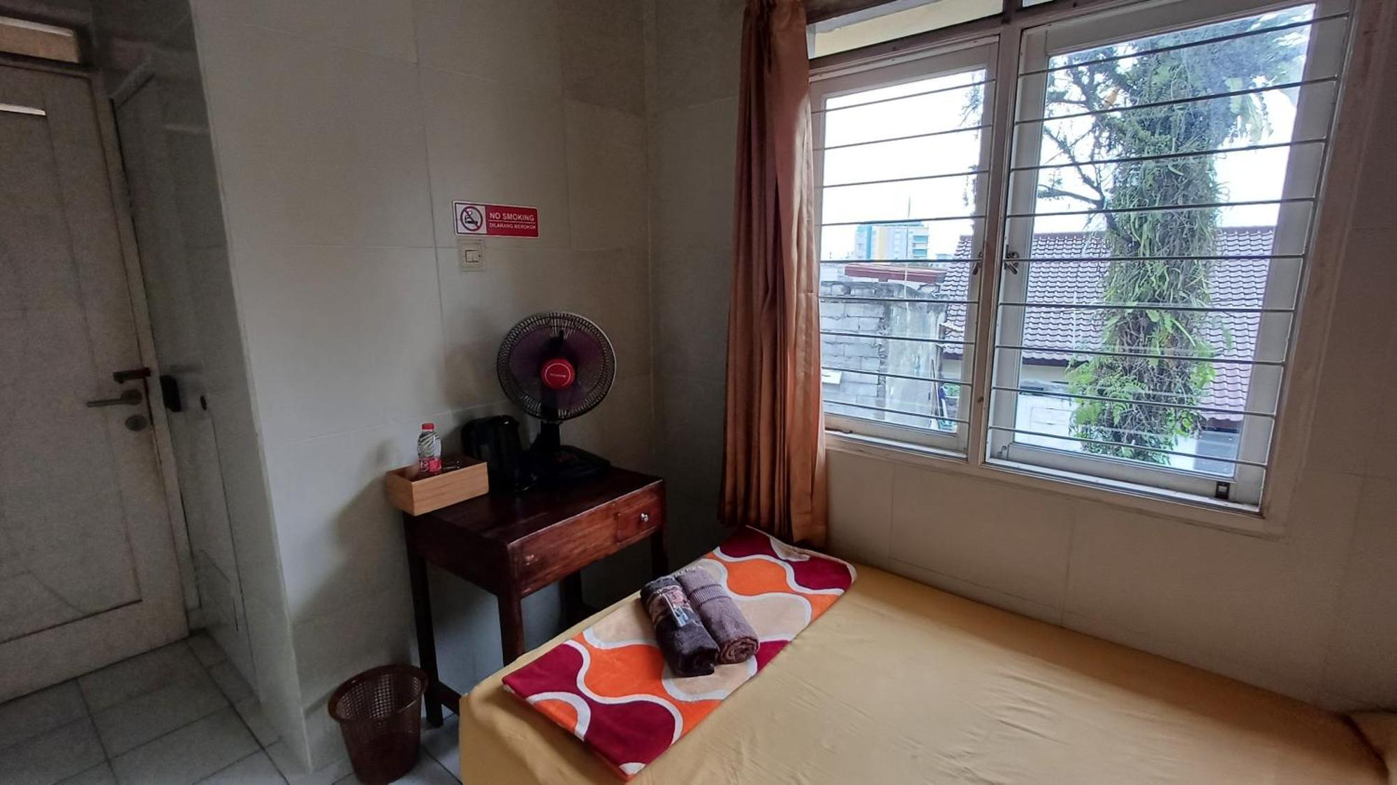 Hotel Kost Carmelia Syariah Baranangsiang Bogor Zewnętrze zdjęcie